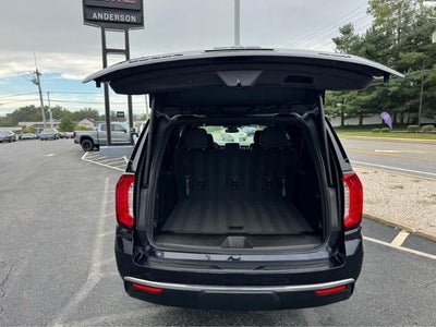 2023 GMC Yukon XL SLT