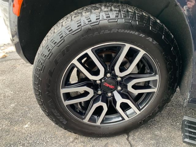 2022 GMC Yukon XL AT4