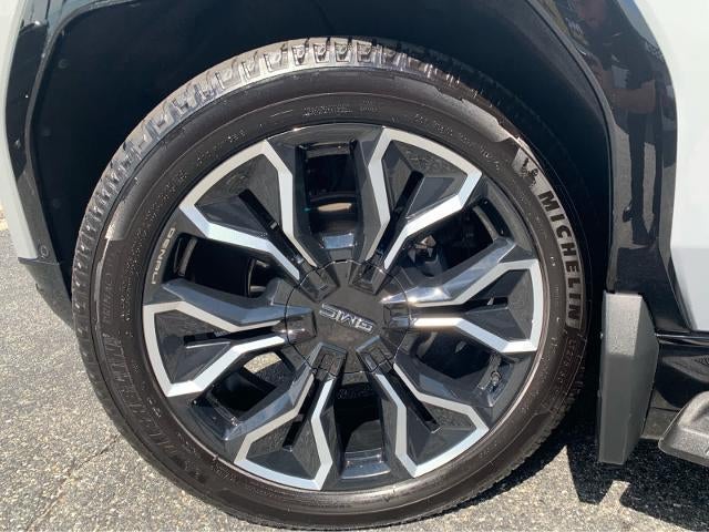 2025 GMC Sierra EV Max Range Denali