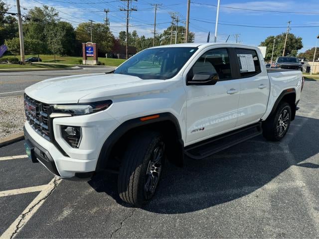2023 GMC Canyon 4WD AT4