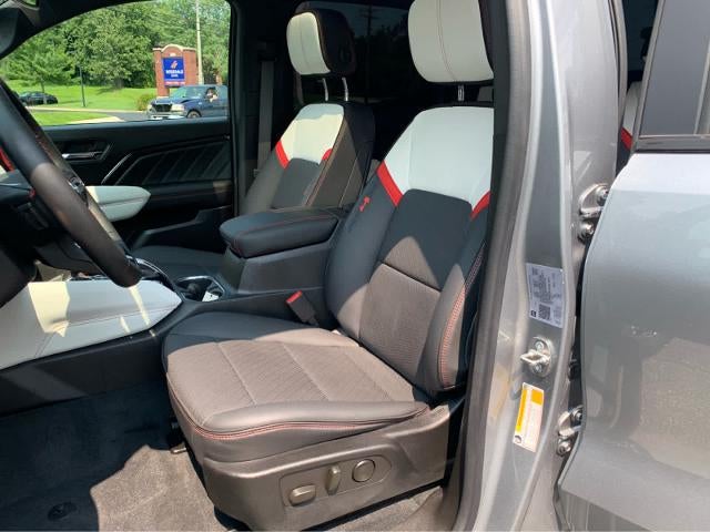 2023 GMC Canyon AT4X