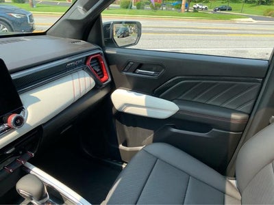 2023 GMC Canyon AT4X