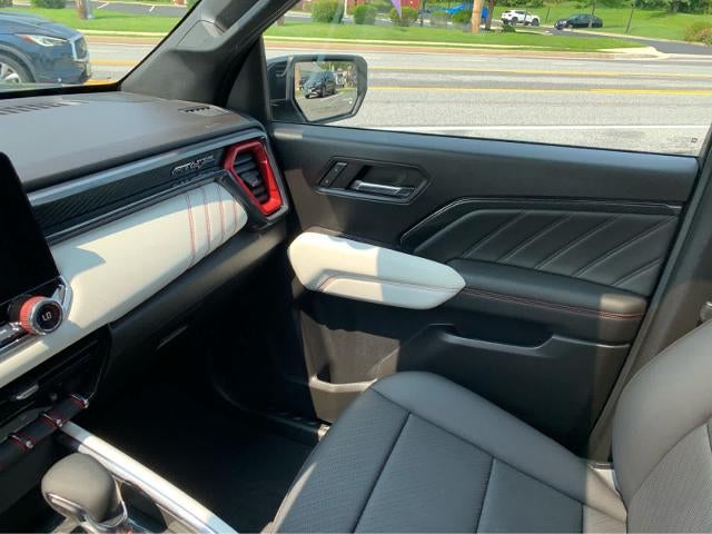 2023 GMC Canyon AT4X