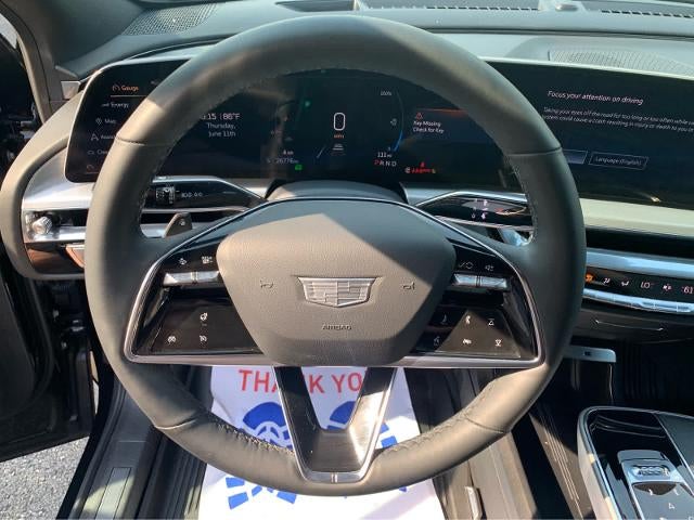 2024 Cadillac LYRIQ Luxury 1