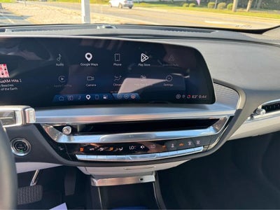 2024 Cadillac LYRIQ Luxury 1