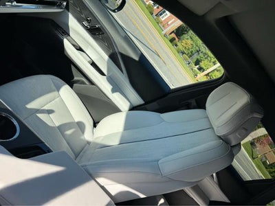 2024 Cadillac LYRIQ Luxury 1