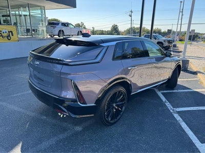 2024 Cadillac LYRIQ Luxury 1