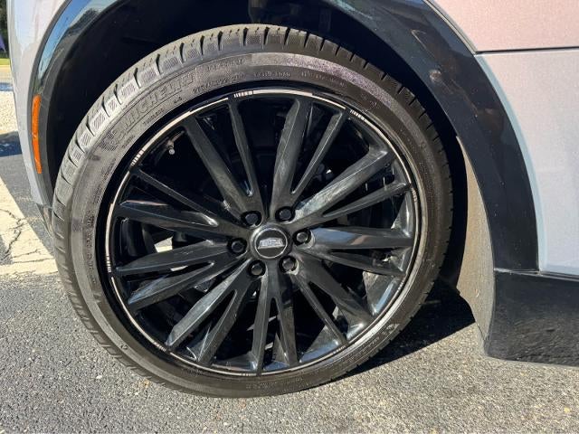 2024 Cadillac LYRIQ Luxury 1