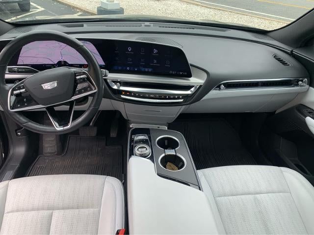 2024 Cadillac LYRIQ Luxury 1