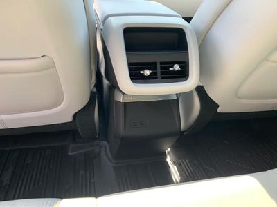 2024 Cadillac LYRIQ Luxury 1