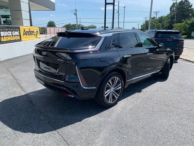 2024 Cadillac LYRIQ Luxury 1