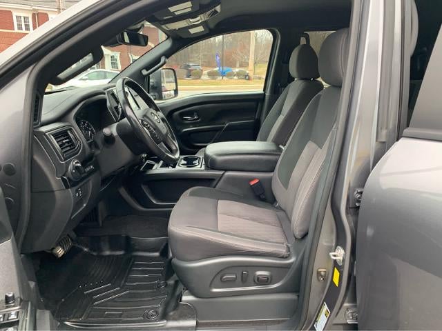 2024 Nissan Titan SV