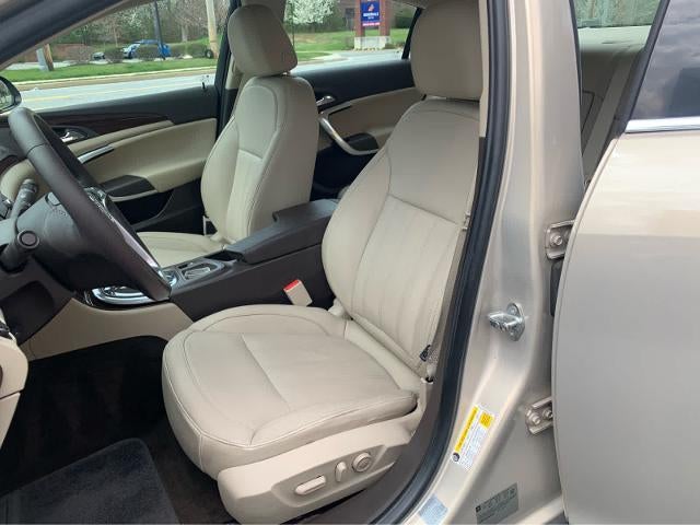 2011 Buick Regal CXL RL1