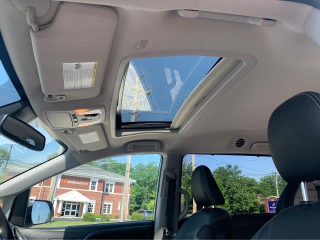 2019 Toyota Sienna SE