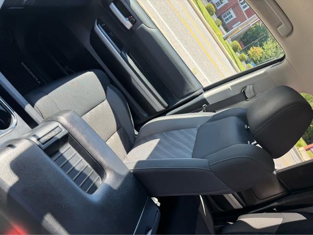 2019 Toyota Tundra SR5 5.7L V8