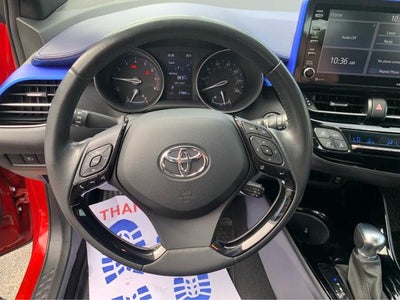 2022 Toyota C-HR XLE