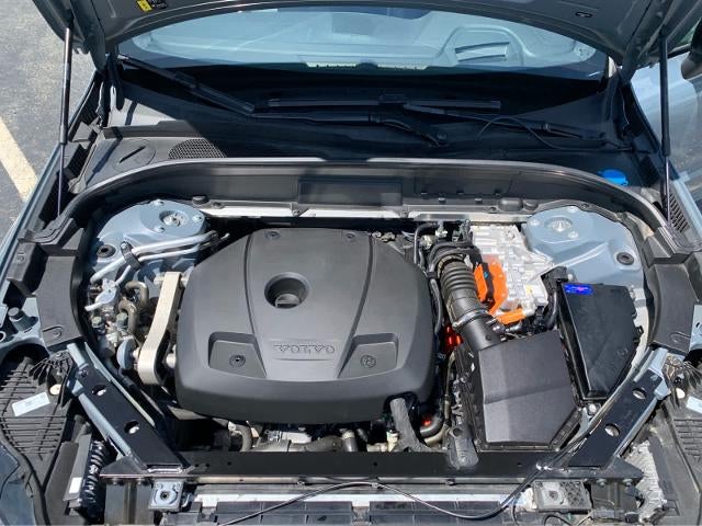 2022 Volvo XC60 Recharge Plug-In Hybrid T8 R-Design